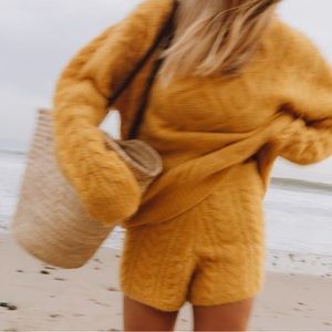 Daily Drills Oversized Knit Sweater & Knit Shorts - Honeygold